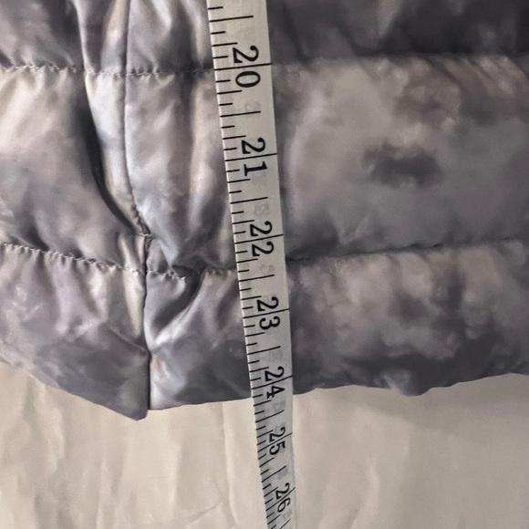 Eddie Bauer down puffer vest women’s size Medium - Picture 7 of 8